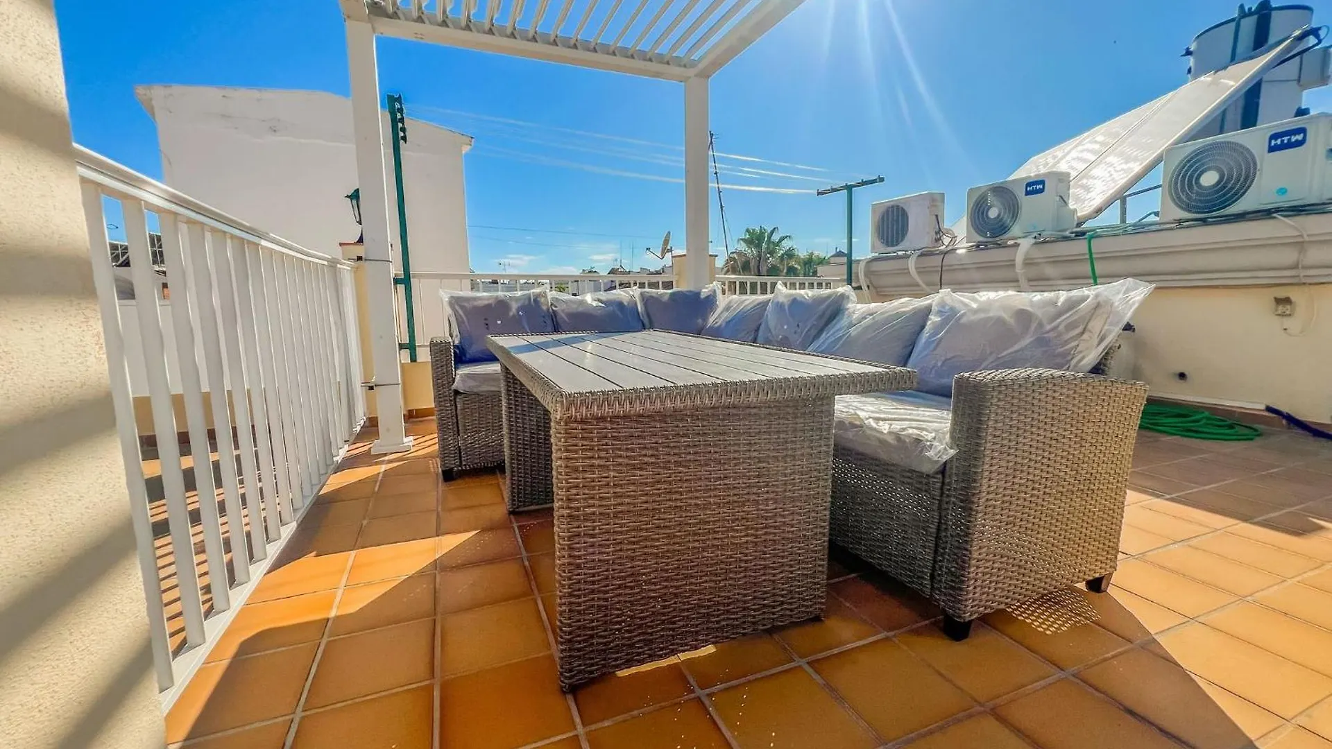 Charming Nerja Apartment With Sea Views